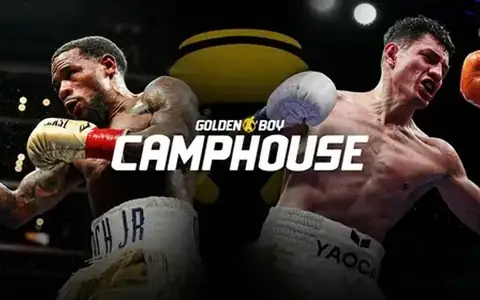 Boxing match moment 2
