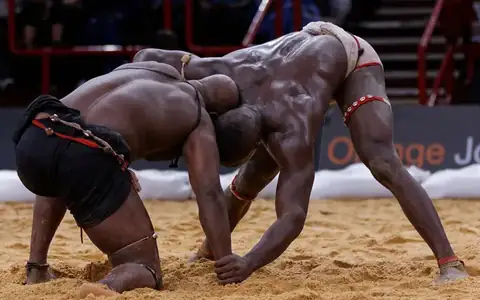 Wrestling match moment 1